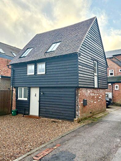 1 Bedroom Property To Rent In The High Street, Odiham, Hampshire., RG29