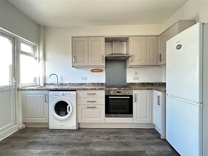 2 Bedroom End Of Terrace House To Rent In Key Road, Clacton-On-Sea, CO15