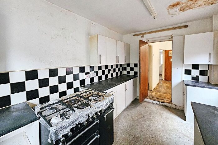 3 Bedroom Terraced House For Sale In Greville Street, Longsight, Manchester, M13