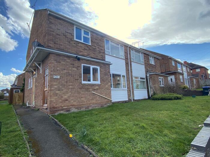 2 Bedroom Maisonette To Rent In Llewellyn Road, Leamington Spa, CV31