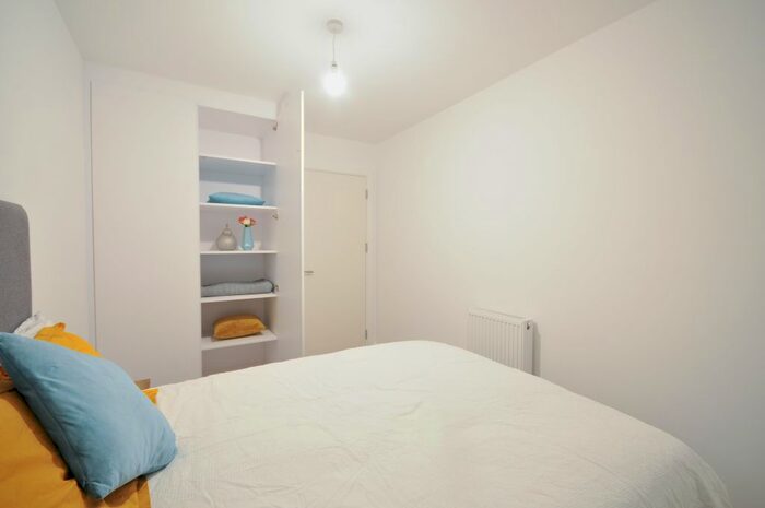 3 Bedroom Flat To Rent In Lockgate Square, Salford, M5