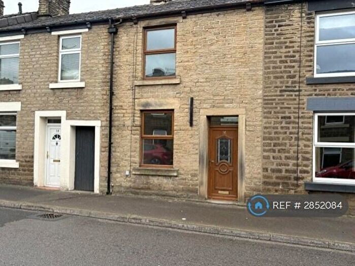 2 Bedroom Terraced House To Rent In Sheffield Road, Glossop, SK13