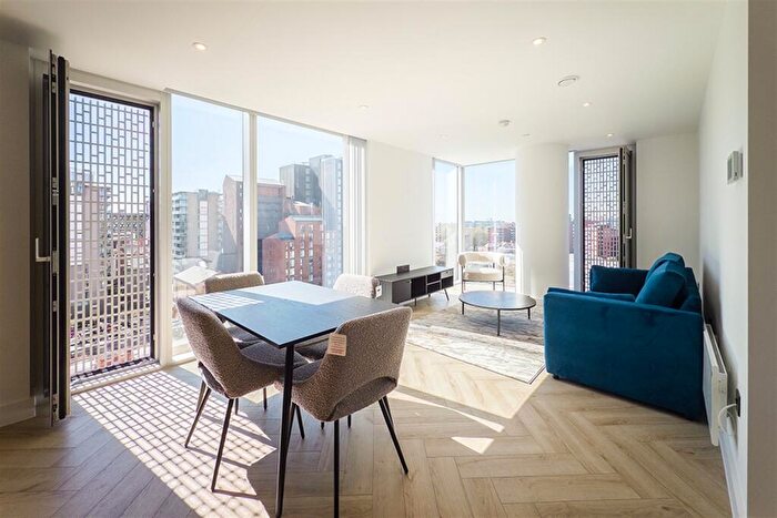 2 Bedroom Apartment To Rent In Bankside, Colliers Yard, M3