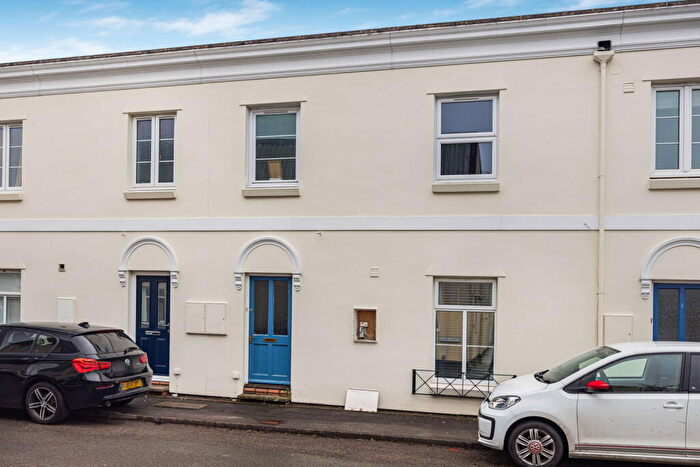 1 Bedroom Flat For Sale In Tivoli Walk, Cheltenham, GL50