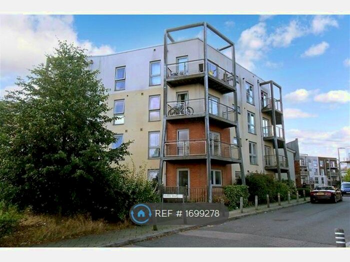 2 Bedroom Flat To Rent In Morris Walk, Dartford, DA1