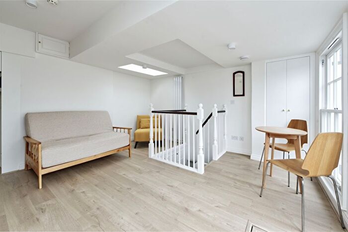 Studio To Rent In Campden Street, W8