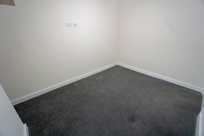 3 Bedroom Flat For Sale In Church Street, Westhoughton, BL5