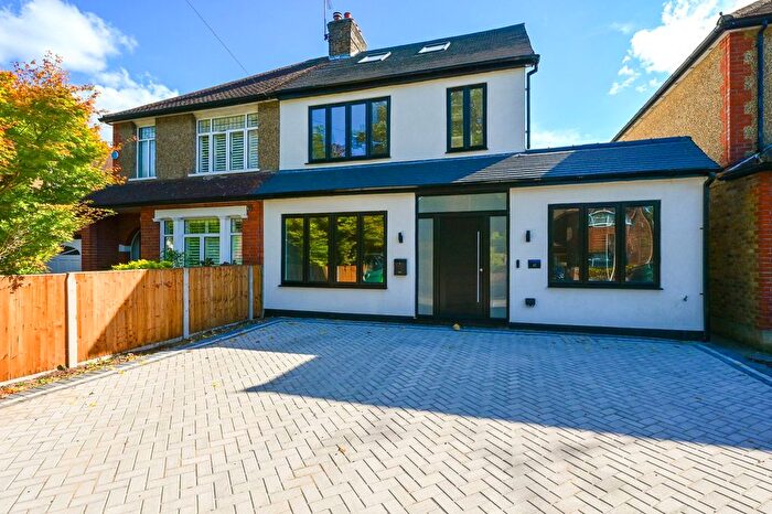 5 Bedroom Semi-Detached House For Sale In Staines, Surrey, TW18