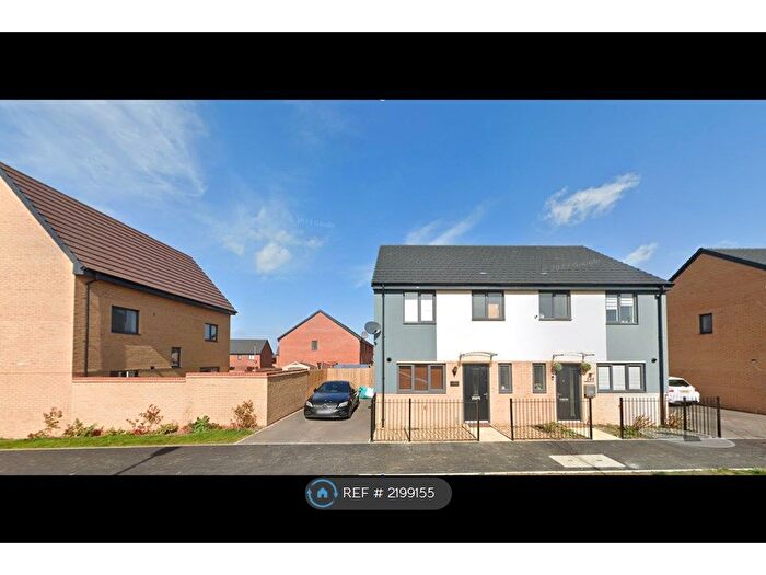 3 Bedroom Semi-Detached House To Rent In Manor Drive, Peterborough, PE4