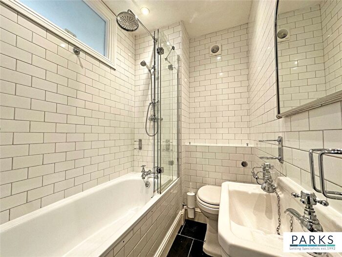 2 Bedroom Flat To Rent In Rose Hill, Brighton, East Sussex, BN2