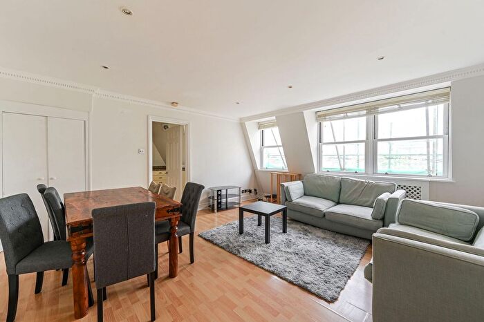 2 Bedroom Flat To Rent In Drayton Gardens, Chelsea, London, SW10