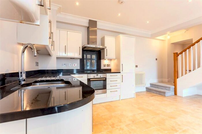 2 Bedroom Terraced House To Rent In Albany Road, Windsor, Berkshire, SL4