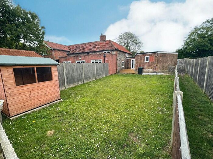 1 Bedroom Semi-Detached Bungalow For Sale In Wattisfield, Suffolk, IP22