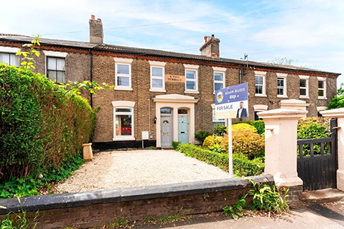 3 Bedroom Terraced House For Sale In Wilton Road, Salisbury, SP2