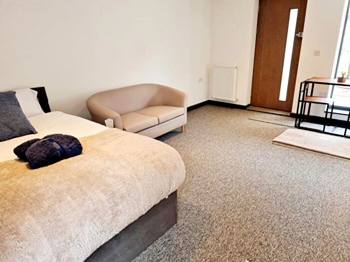 Studio To Rent In Castle Mews, HA1