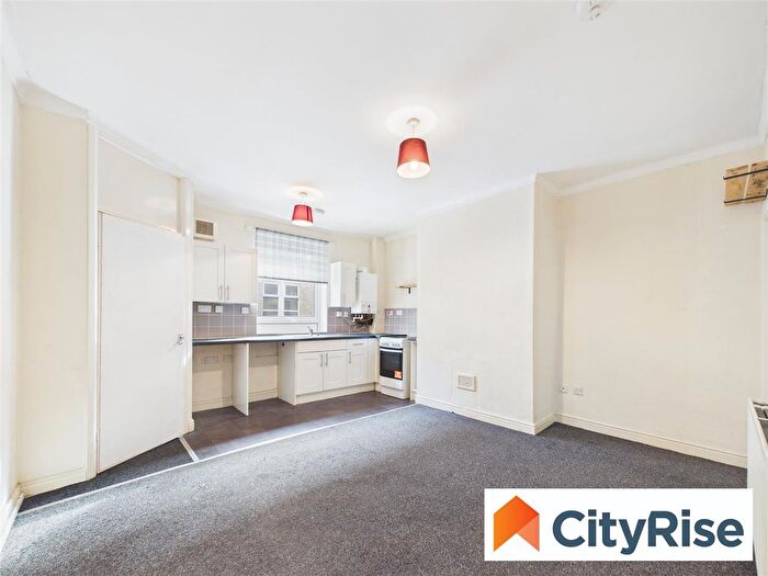 2 Bedroom Terraced House To Rent In Bromley Street, Batley, WF17