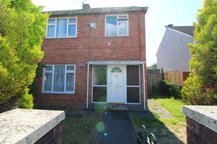 3 Bedroom End Of Terrace House To Rent In Tarquin Close, Coventry, West Midlands, CV3