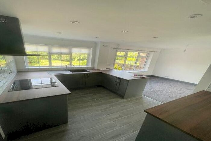 3 Bedroom Link Detached House To Rent In Benham Road, Towcester, NN12