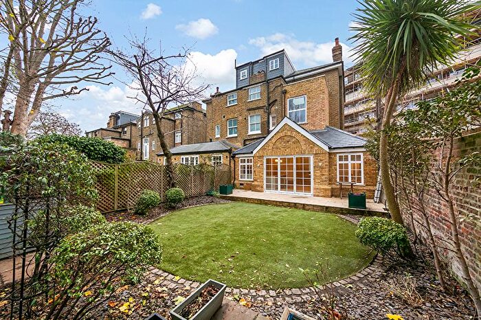 6 Bedroom Semi Detached House To Rent In Lichfield Gardens, Richmond, TW9