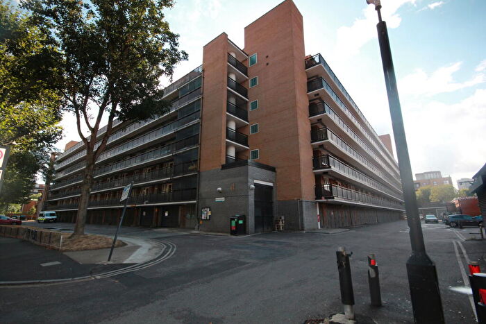 1 Bedroom Flat For Sale In New Place Square, Southwark, London, SE16