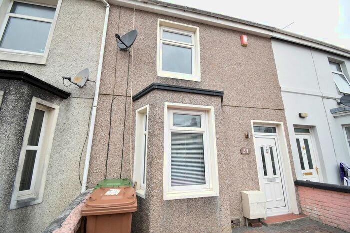 2 Bedroom Property To Rent In Stenlake Terrace, Plymouth, PL4