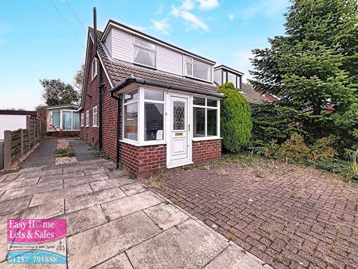 3 Bedroom Semi-detached House For Sale In Hawkswood, Eccleston, PR7