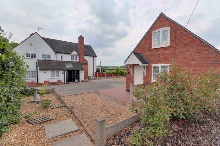 5 Bedroom Detached House For Sale In Wenlock Bank, Lapley, Stafford, ST19
