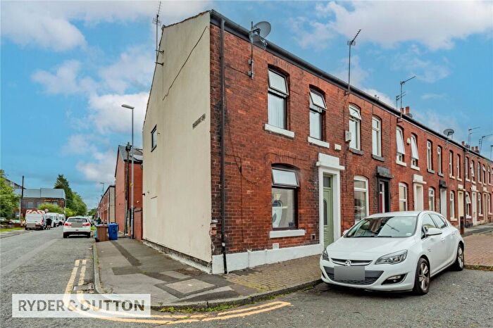 3 Bedroom End Of Terrace House For Sale In Moss Mill Street, Lowerplace, Rochdale, Greater Manchester, OL16