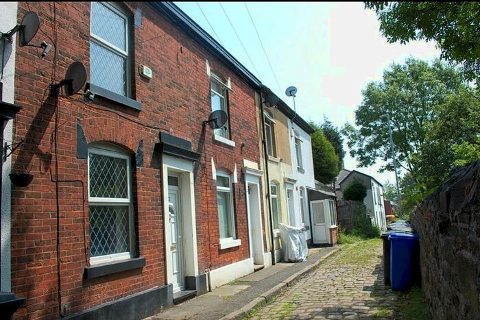 3 Bedroom Terraced House To Rent In Ashlynne, Ashton-Under-Lyne, OL6