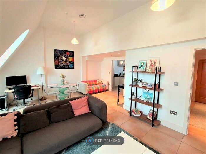 2 Bedroom Flat To Rent In Uxbridge Road, London, W5