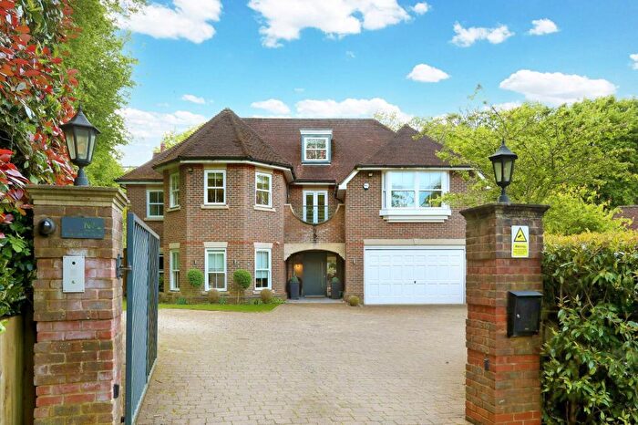 6 Bedroom Detached House To Rent In Burgess Wood Grove, Beaconsfield, HP9