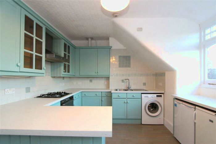 2 Bedroom Apartment To Rent In Princes Avenue, Muswell Hill, N10