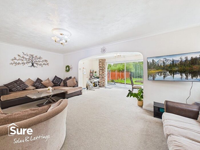 3 Bedroom Semi-Detached House To Rent In Alldicks Road, Hemel Hempstead, Hertfordshire, HP3