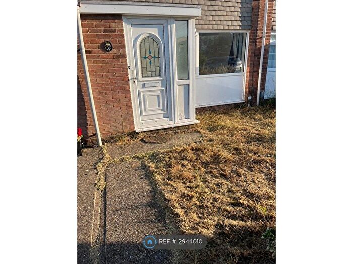 3 Bedroom Terraced House To Rent In Woodrush Way, Romford, RM6