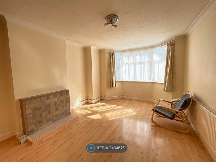 2 Bedroom Maisonette To Rent In Butler Road, Harrow, HA1