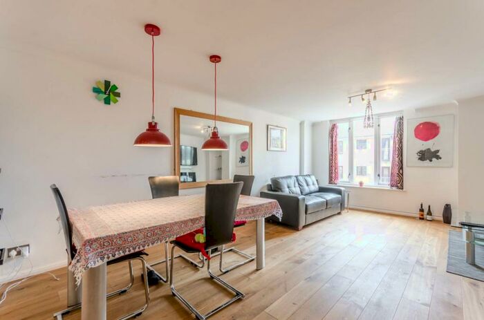 2 Bedroom Flat To Rent In Knighten Street, Wapping, London, E1W