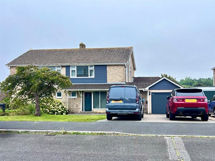 3 Bedroom Semi Detached House For Sale In Chafeys Avenue, Weymouth, Dorset, DT4