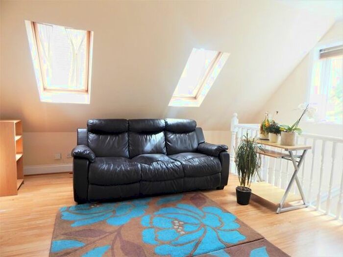 1 Bedroom Flat To Rent In High Street Colliers Wood, Colliers Wood, London, SW19