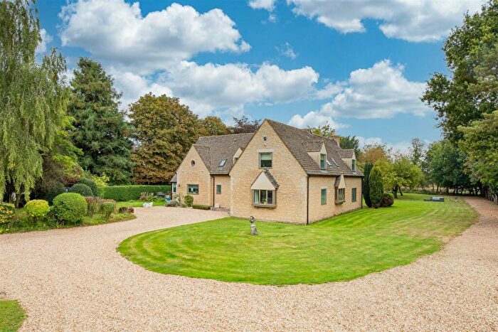 5 Bedroom Detached House For Sale In Black Bourton, Nr Bampton, OX18