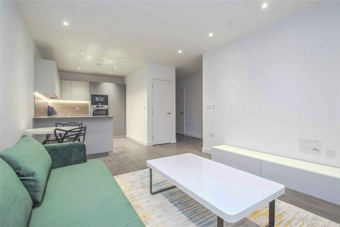 1 Bedroom Flat To Rent In Woodberry Down, London, N4