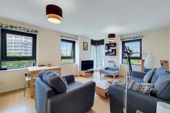 1 Bedroom Flat To Rent In Cam Road, Stratford, London, E15