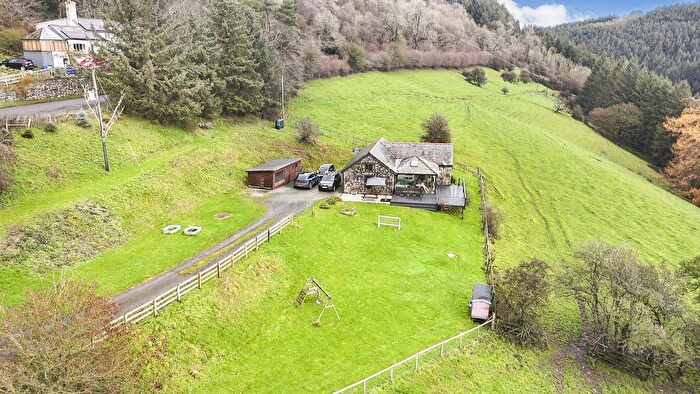 4 Bedroom Detached House For Sale In Rhydycroesau, Oswestry, SY10