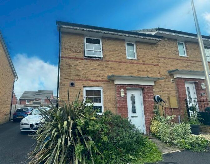 3 Bedroom Semi-Detached House To Rent In Maes Y Rhedyn, Bridgend, CF31