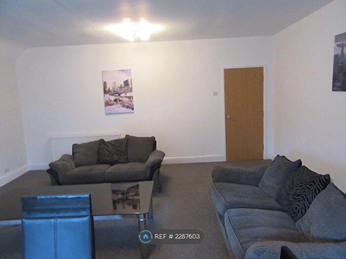 2 Bedroom Flat To Rent In Ivanhoe Road, Aigburth, Liverpool, L17