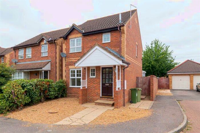 3 Bedroom Detached House To Rent In Gillamoor Close, Emerson Valley, Milton Keynes, MK4