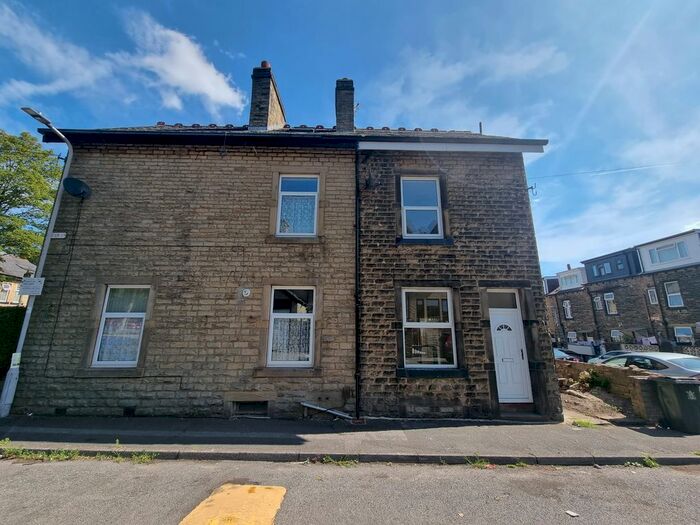 2 Bedroom Terraced House To Rent In Lister Street, Keighley, BD21