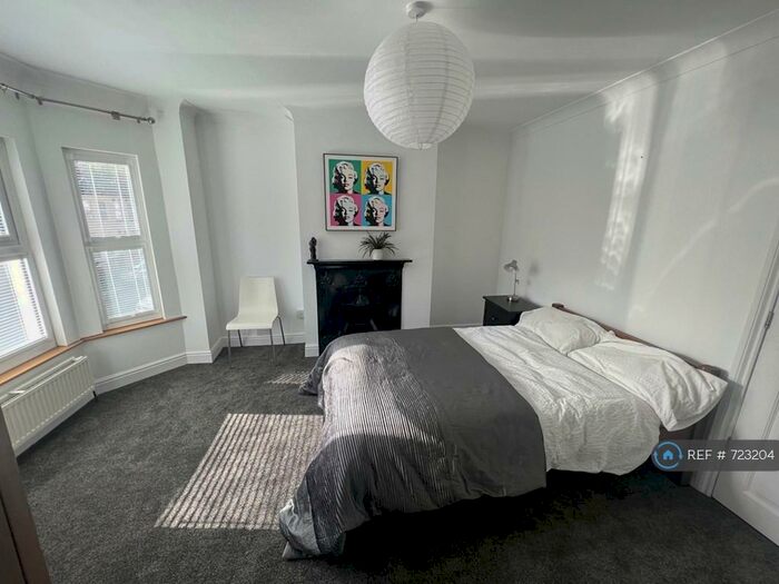 4 Bedroom Terraced House To Rent In Ormsby Street, Reading, RG1