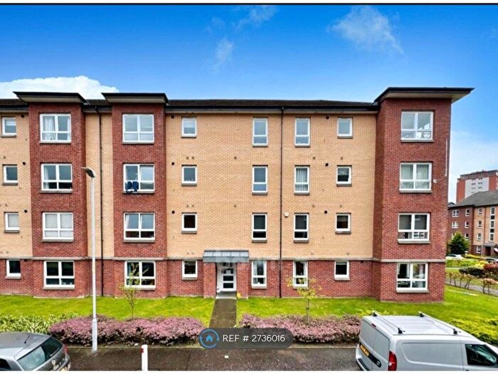 2 Bedroom Flat To Rent In Springfield Gardens, Glasgow, G31