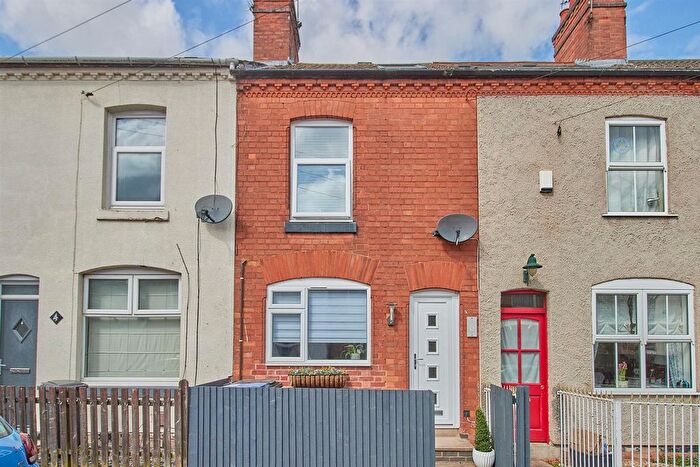 3 Bedroom Terraced House To Rent In Clarence Road, Hinckley, LE10