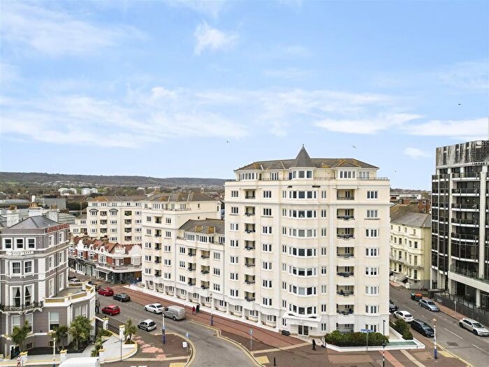 2 Bedroom Flat For Sale In Grand Parade, Eastbourne, BN21